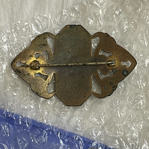 Art Nouveau Enamel Floral Brooch - Picture 6 of 12